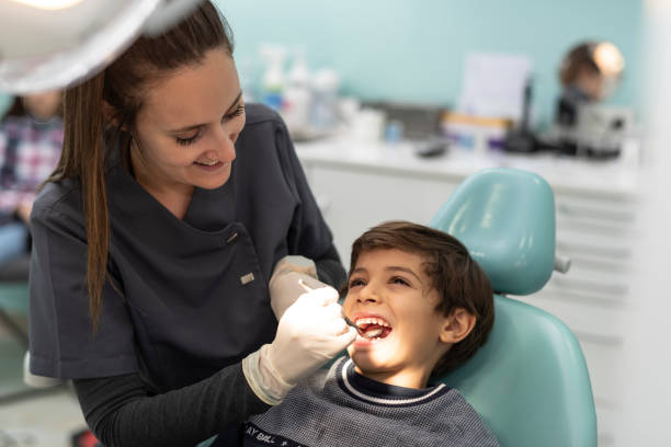 Best Emergency Root Canal Treatment in Holley, FL